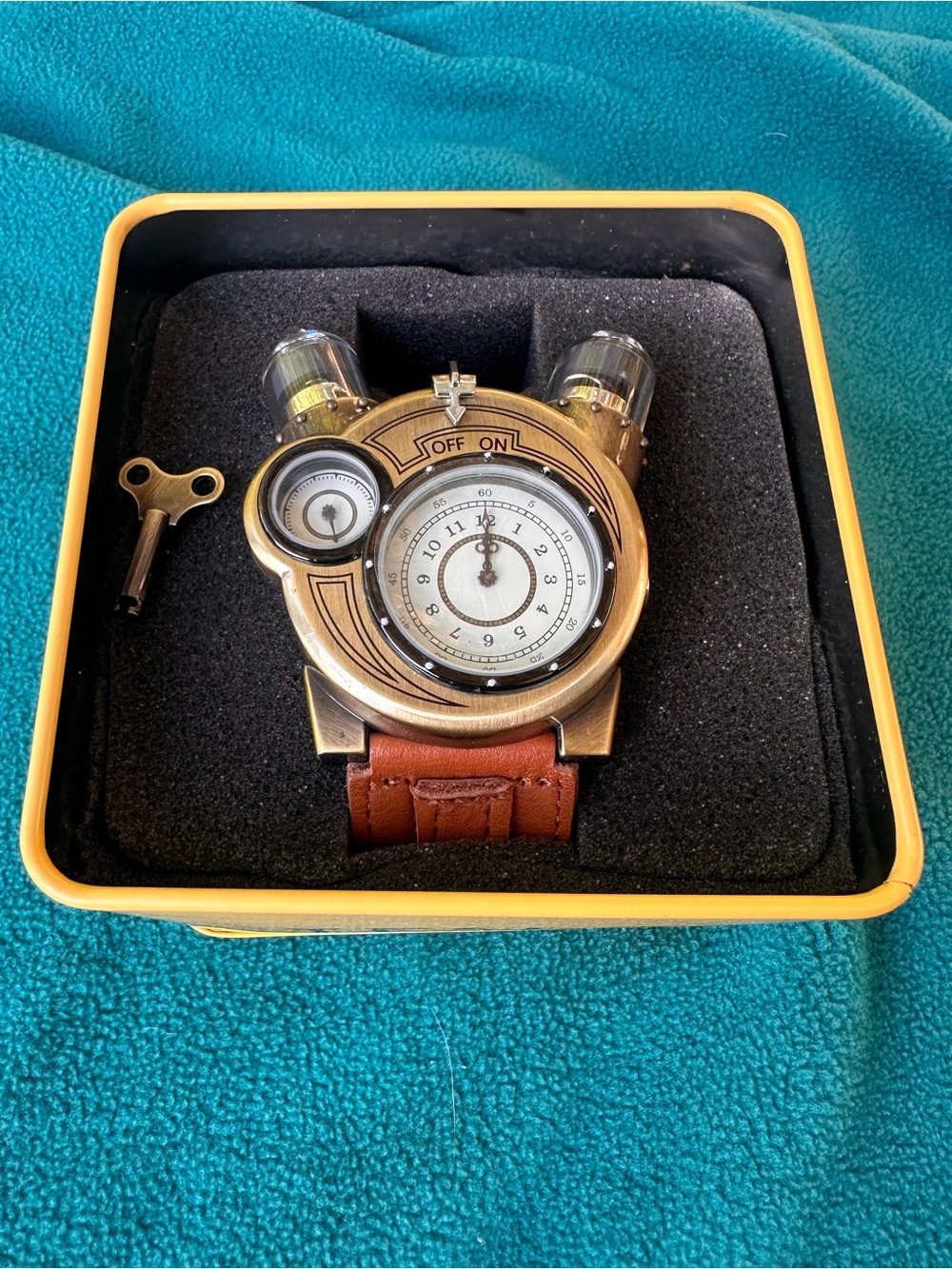 Tesla Steampunk Brass Watch with Brown Leather Strap - Picture 5 of 5